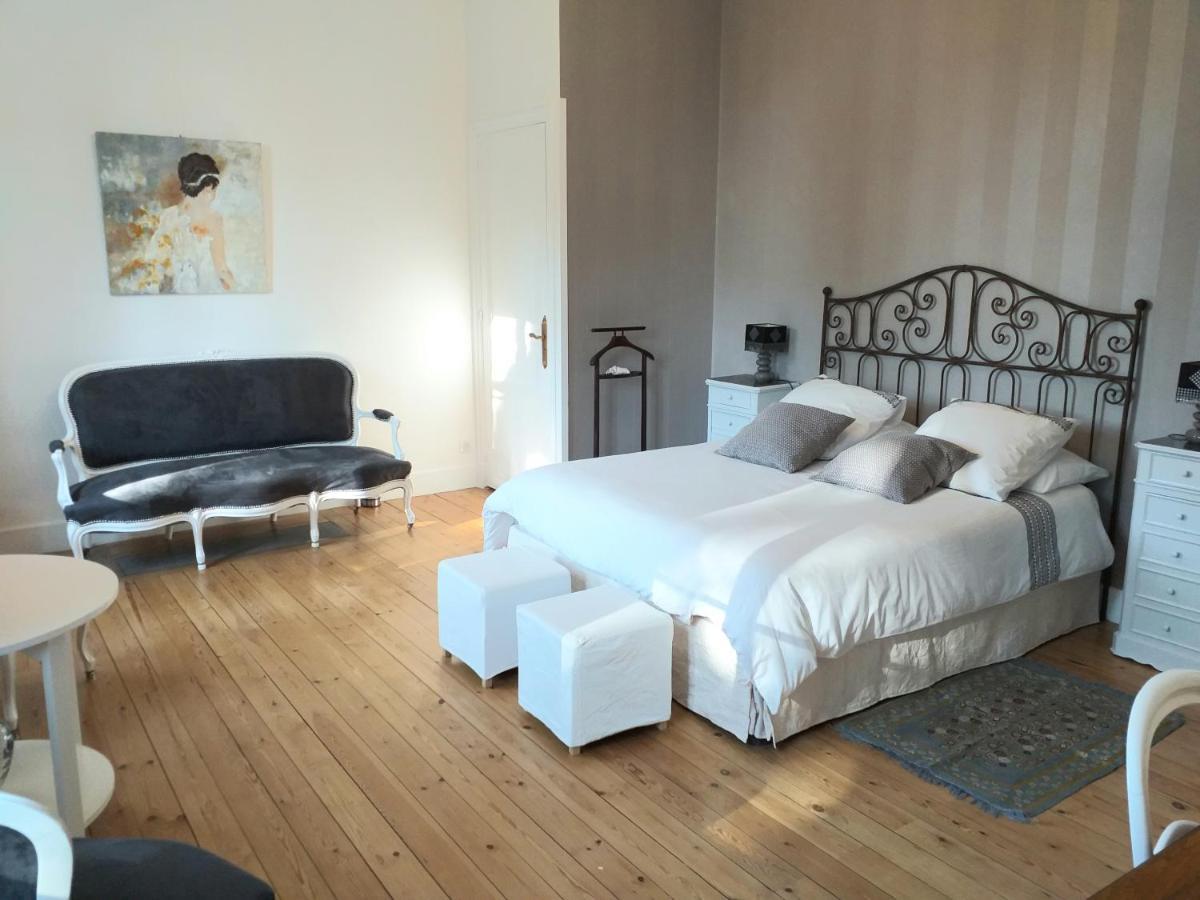 Domaine Berenguer Bed and Breakfast Ouches Εξωτερικό φωτογραφία